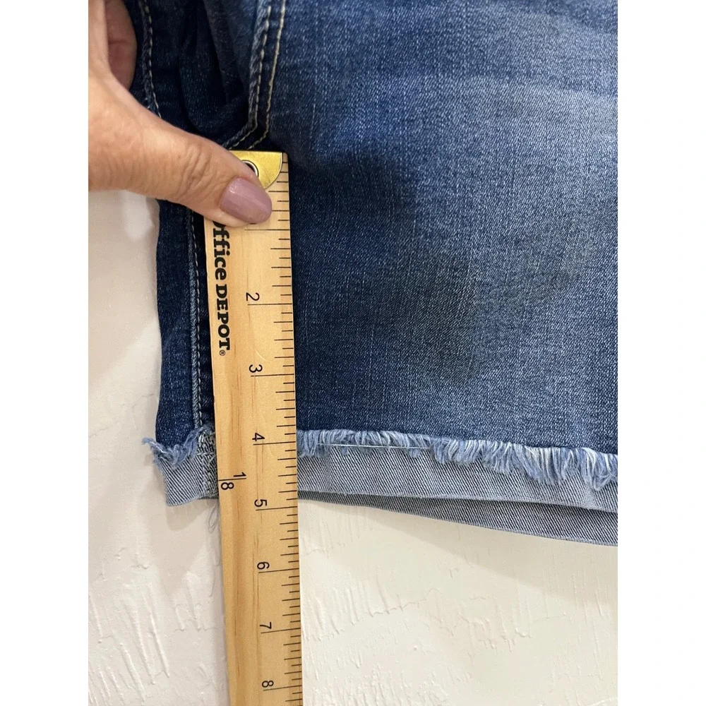 Angels Everflex Classic‎ High Rise Shorts Women 6/28 Blue Denim Good Frayed Hem
